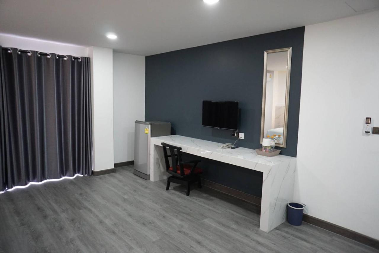 Prinn Hotel Rayong Exteriör bild
