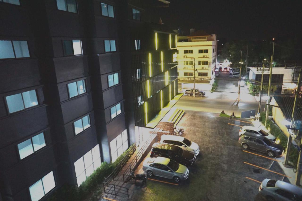 Prinn Hotel Rayong Exteriör bild