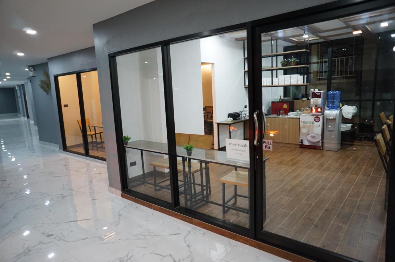Prinn Hotel Rayong Exteriör bild