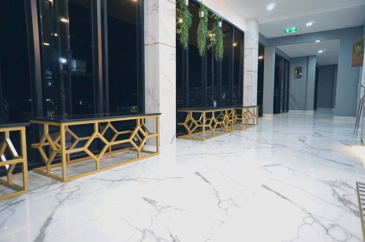 Prinn Hotel Rayong Exteriör bild